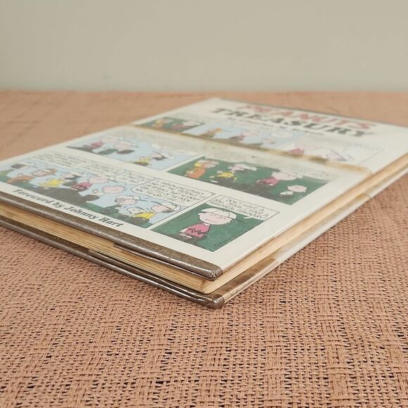 Vintage Peanuts Treasury Comic Book By Charles M. Schulz 1969 - Picture 7 of 7